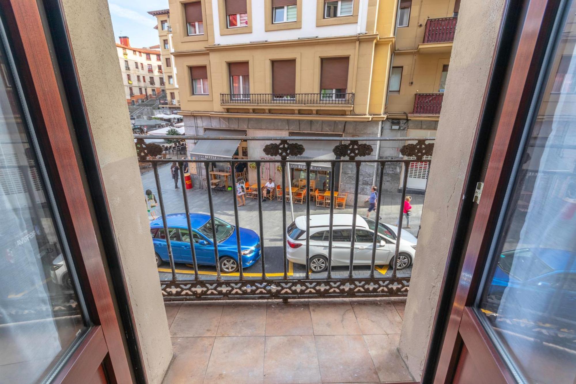 Plaza Unamuno - Casco Viejo - Parking Opcional Bilbao Exterior photo